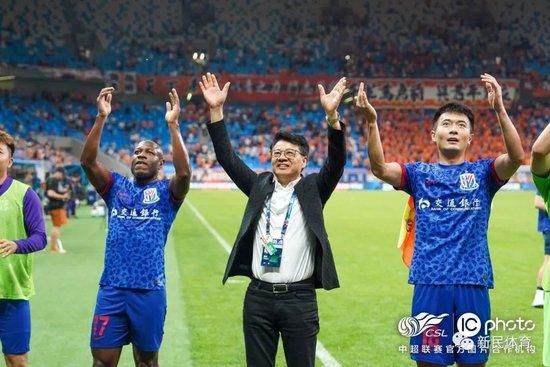 他的上一段执教经历是2021年10月-2023年4月带队赫塔费。